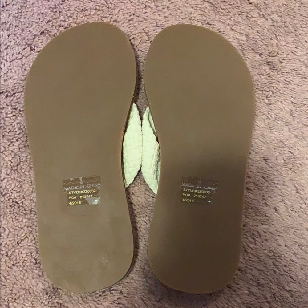Vineyard Vines Kids Sandals - Cream and Tan - Picture 4 of 4